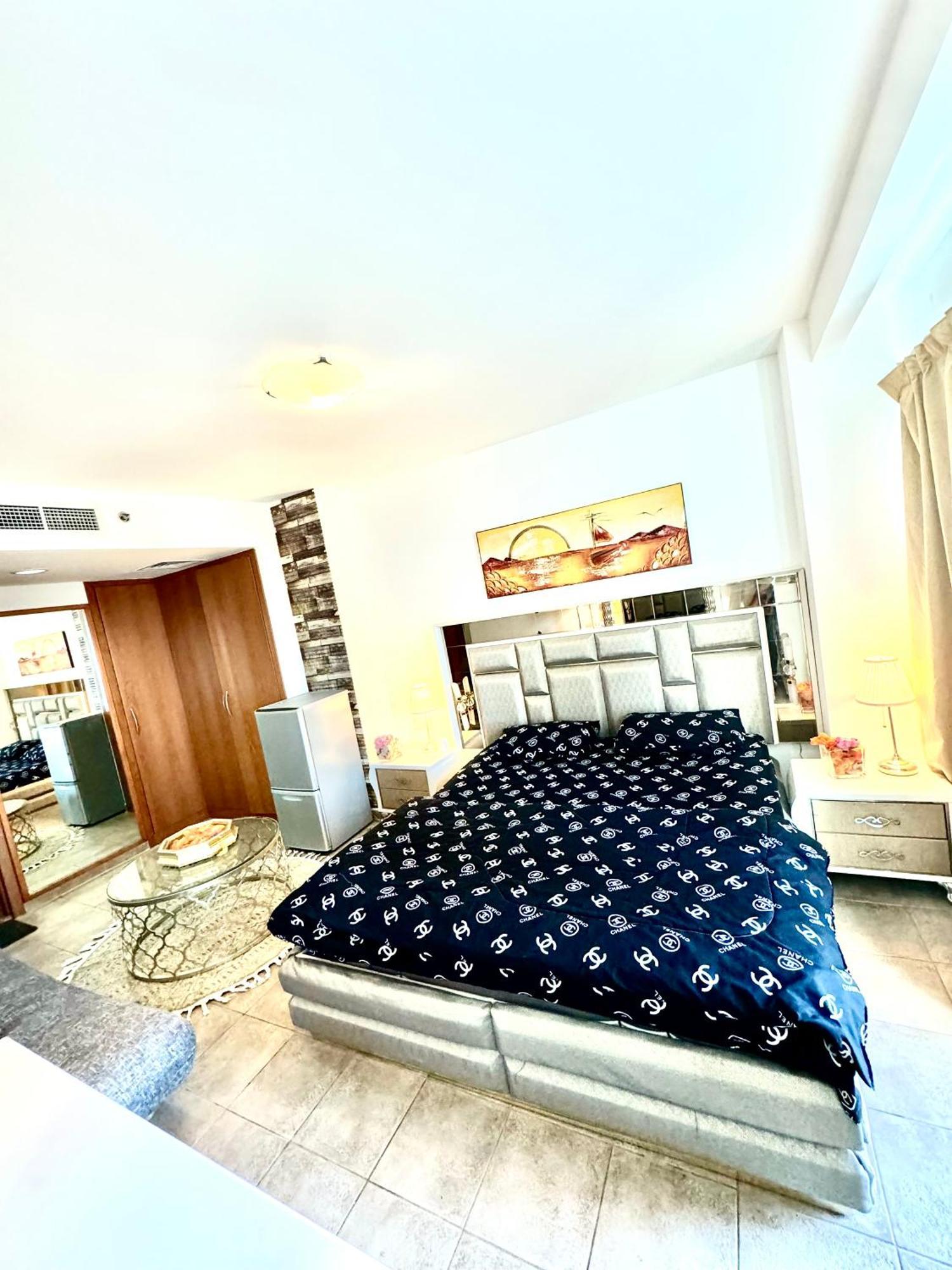 Travelers Backpackers Apartment Dubai Exterior photo