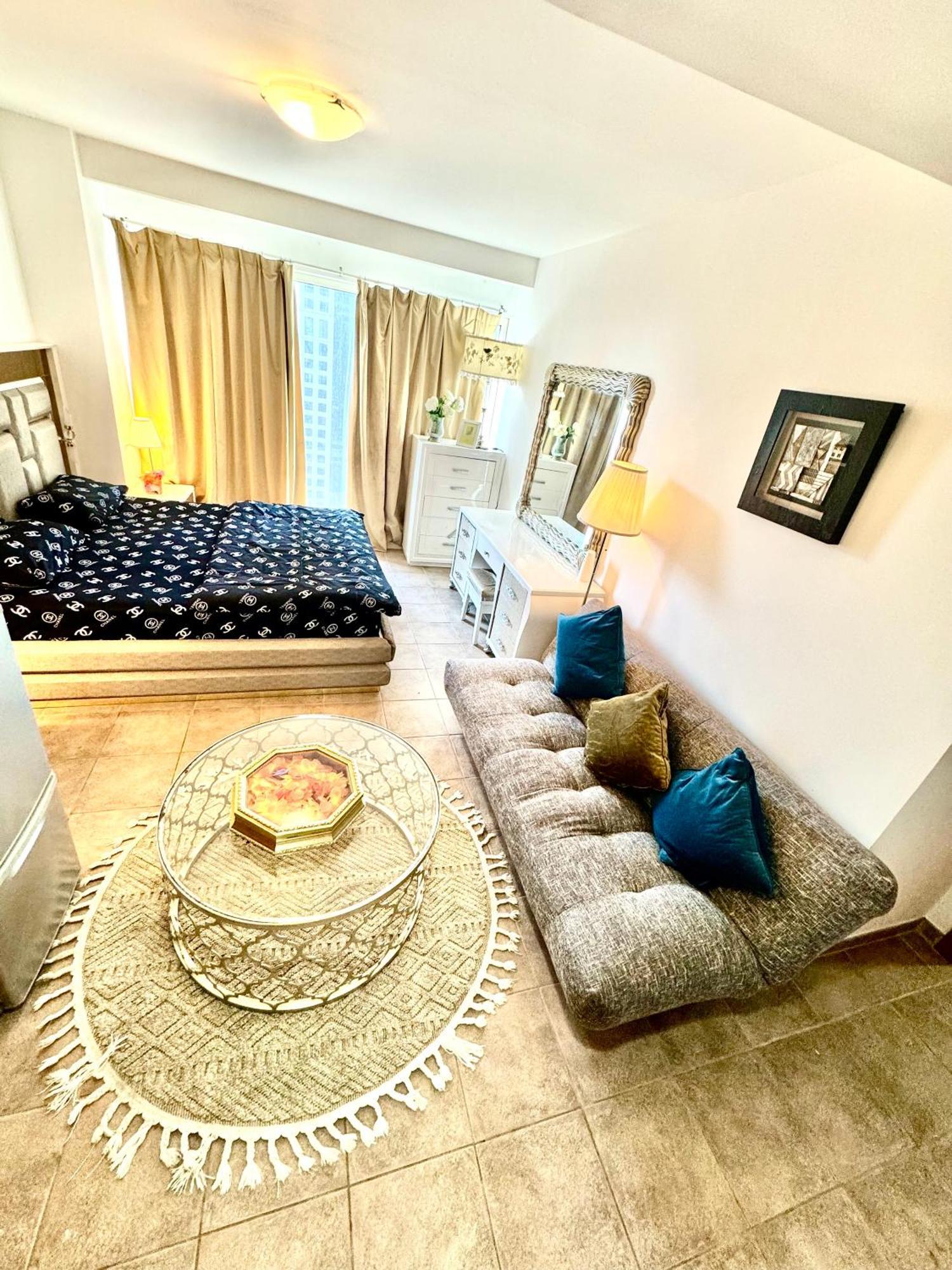 Travelers Backpackers Apartment Dubai Exterior photo