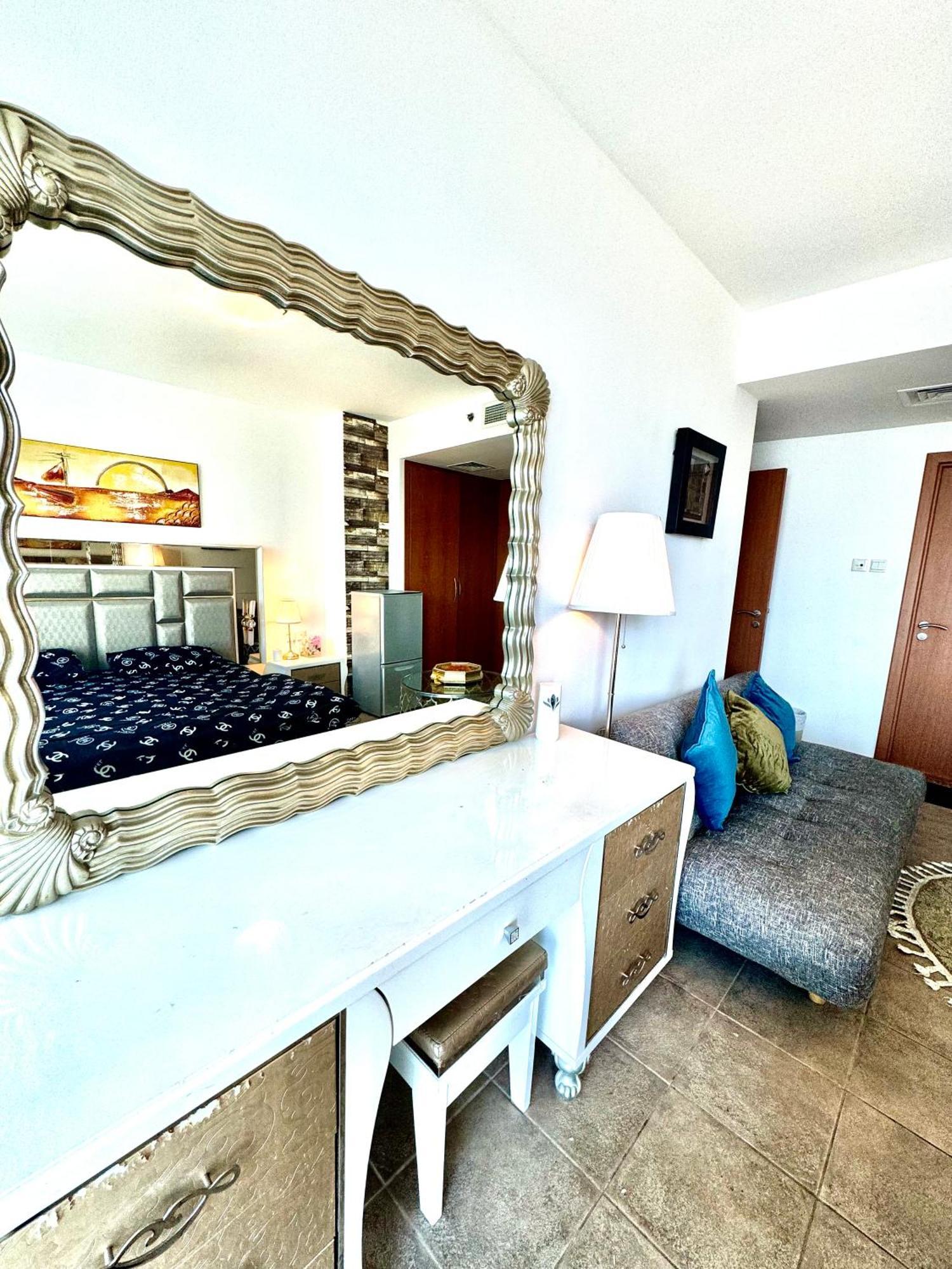 Travelers Backpackers Apartment Dubai Exterior photo