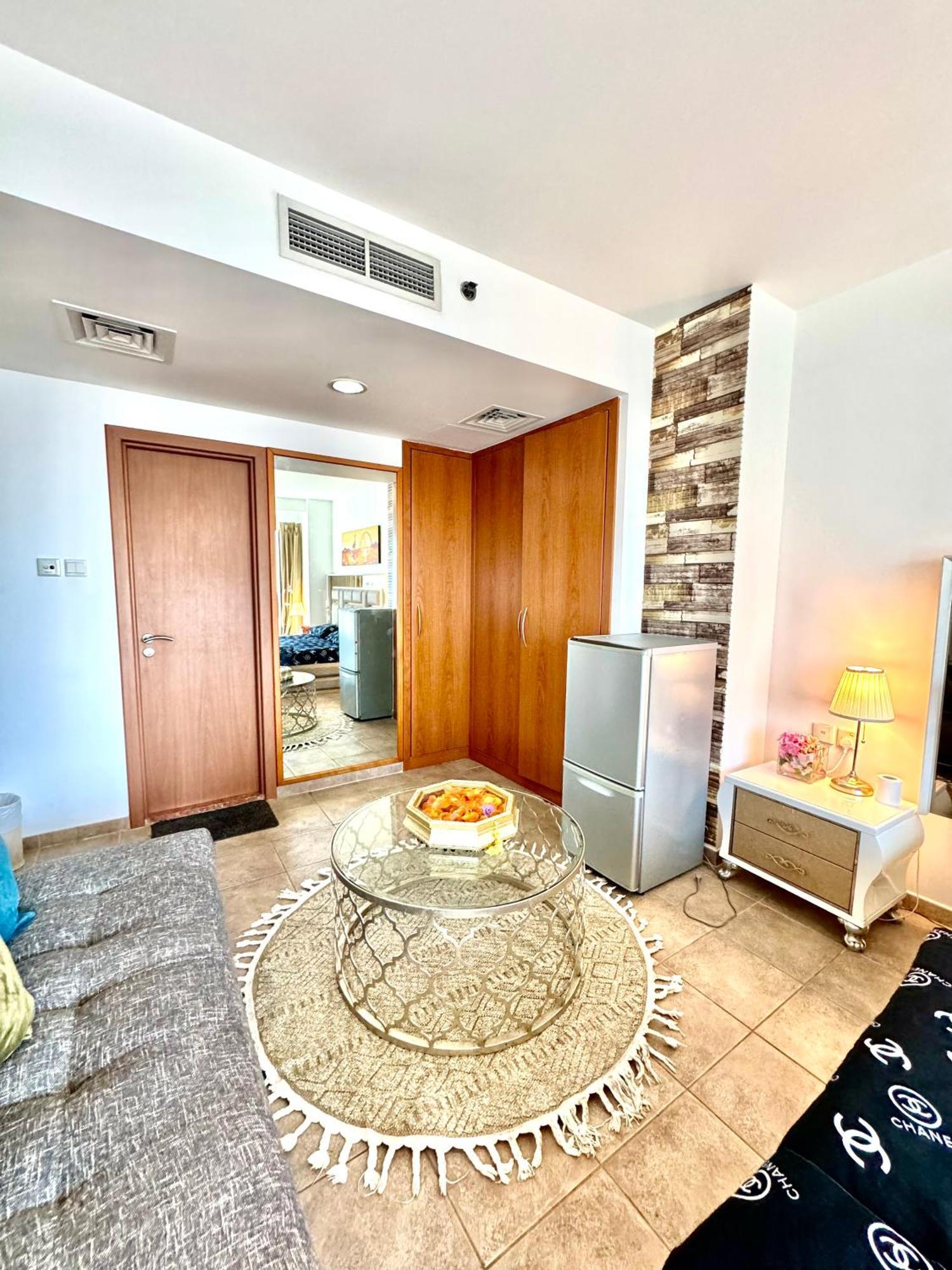 Travelers Backpackers Apartment Dubai Exterior photo