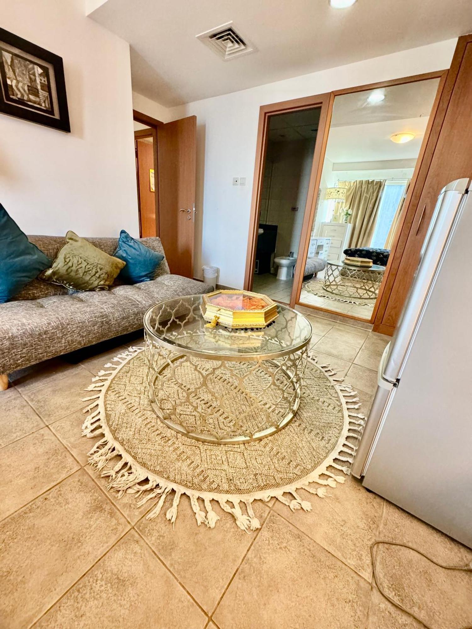 Travelers Backpackers Apartment Dubai Exterior photo